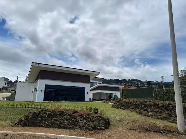 Lote en condominio Hacienda Peraz, Tres Ríos - Imagen 10