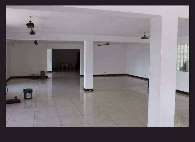 Se alquila o se vende amplio local comercial en San José Centro - Imagen 4