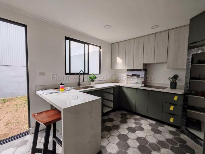 Venta de Casa nueva en San Vicente de Moravia