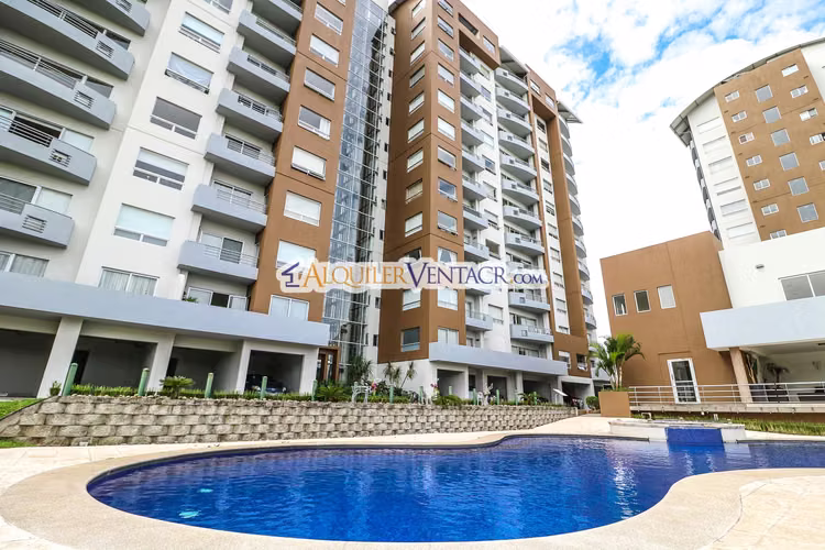 APARTMENT IN CONDADO DEL PARQUE SABANA NORTH