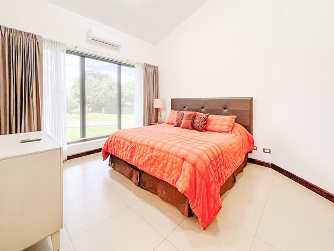 CASA DE 450 M2 DE UNA PLANTA CON 1.875 M2 DE LOTE EN SANTA ANA PIEDADES - Imagen 15