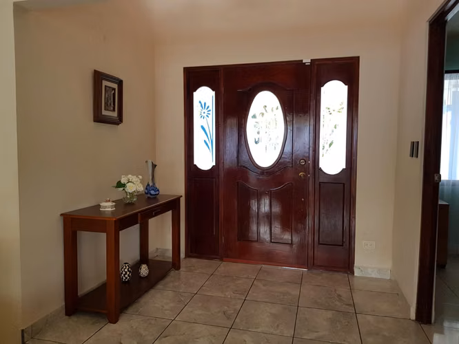 Venta de Espectacular Propiedad con Piscina en Parrita Costa Rica