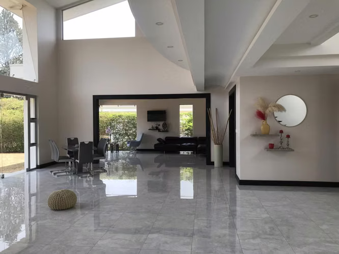 Casa de Lujo En Alquiler La Union Cartago