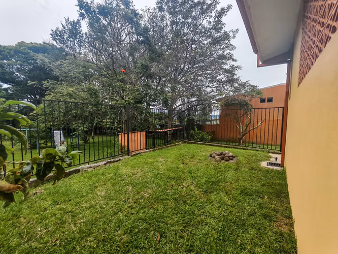 Venta de casa en San Isidro de Heredia