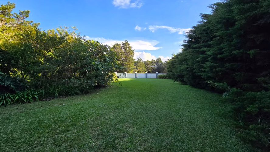 Lote  en Residencial el Castillo en San Rafael de Heredia