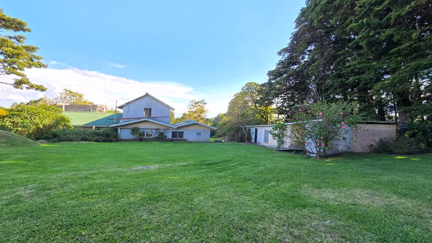 Lote  en Residencial el Castillo en San Rafael de Heredia - Imagen 2