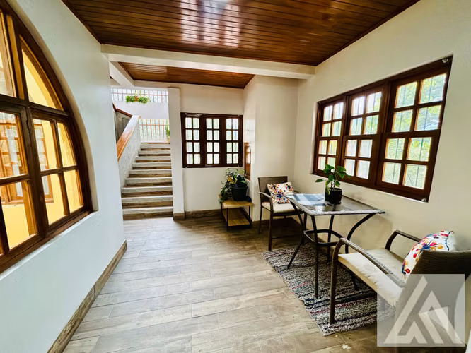 Oportunidad Única de Inversión, Hermoso Edificio de 3 Pisos en Venta, Sabana Sur, San José. - Imagen 8