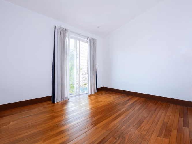 Venta de Amplia Casa en Escazú Trejos Montealegre