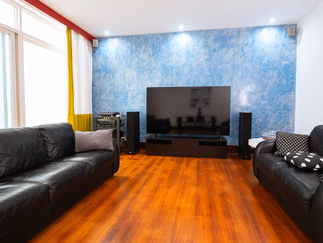 Venta de Amplia Casa en Escazú Trejos Montealegre