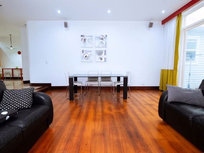 Venta de Amplia Casa en Escazú Trejos Montealegre
