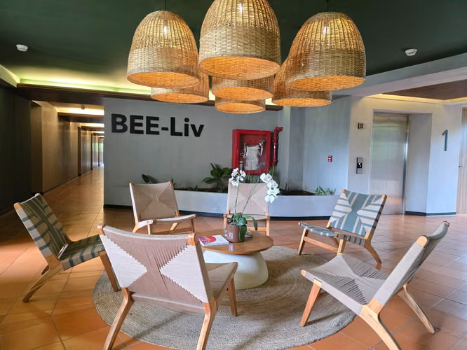 BBE-Liv, S. Ana centro, full amueblado, bello-lujoso-amplio 65 m2, 1 hab, 1.5 baños, terraza-patio. - Imagen 16