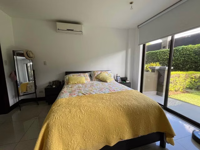 Oferta! Montesol, amueblado, hermoso-fino-como nuevo, 1 hab, A/C, 1.5 baños, terraza, patio. - Imagen 11
