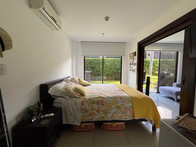 Oferta! Montesol, amueblado, hermoso-fino-como nuevo, 1 hab, A/C, 1.5 baños, terraza, patio. - Imagen 12