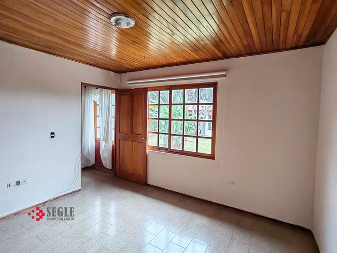 Casa de una planta con uso mixto, Santa Barbara de Heredia. - Imagen 16