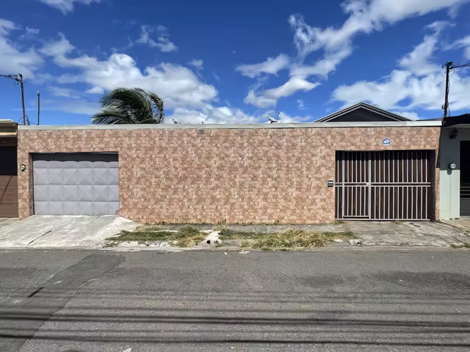 Hermosa casa de 3 habitacions con amplio jardin en La Giralda, Alajuela, Alajuela - Imagen 15