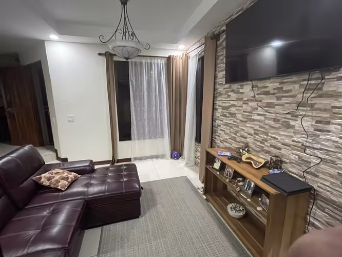 Hermosa casa de 3 habitacions con amplio jardin en La Giralda, Alajuela, Alajuela - Imagen 9