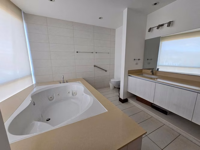 Apartamento de Lujo en Venta – Condominio Central Park, Escazú - Imagen 15