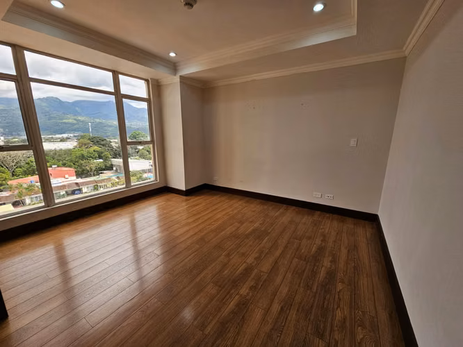 Sabana Sur, hermoso-lujoso-muy amplio 123m2, 2 hab p/cama King, 2 baños, vista espectacu. - Imagen 8