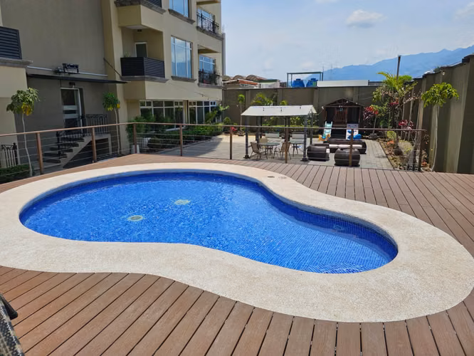 Sabana Sur, hermoso-lujoso-muy amplio 123m2, 2 hab p/cama King, 2 baños, vista espectacu. - Imagen 18
