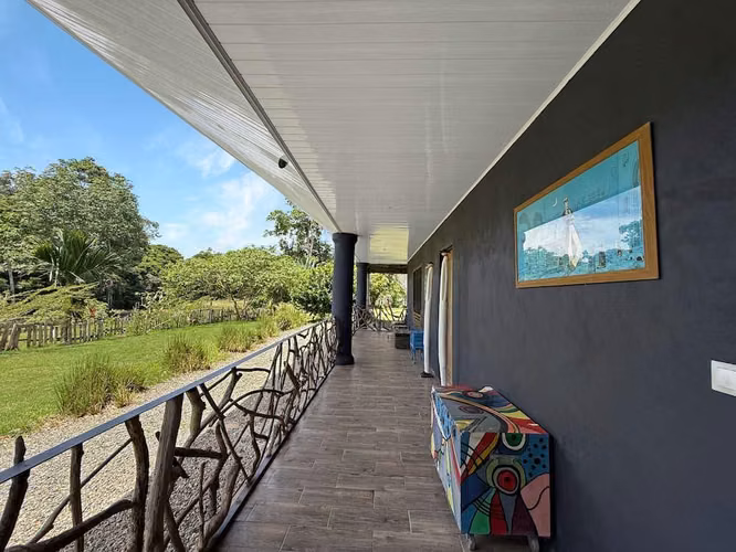 Preciosa propiedad de una hectarea en Venta Talamanca Limon