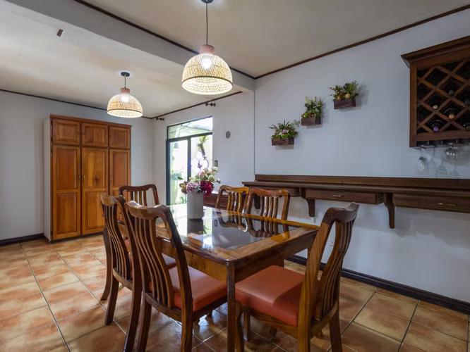 VENTA DE CASA GRANDE, LA LILLIANA, EN SAN FCO DE HEREDIA - Imagen 3