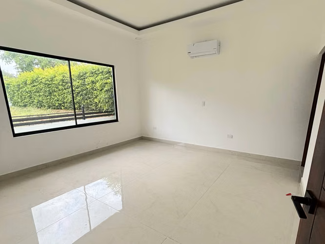 Moderna Residencia de Dos Niveles en Parque del Encino- Guanacaste - Imagen 11