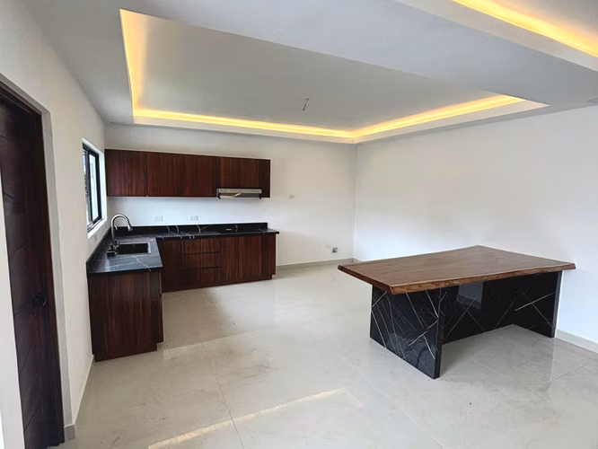Moderna Residencia de Dos Niveles en Parque del Encino- Guanacaste - Imagen 3
