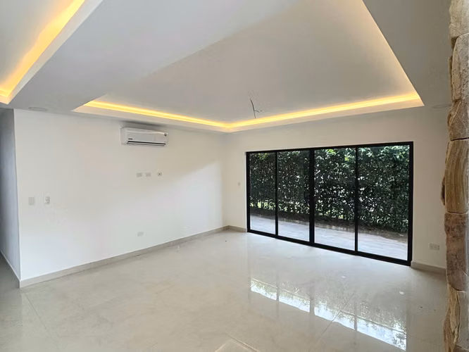 Moderna Residencia de Dos Niveles en Parque del Encino- Guanacaste - Imagen 7