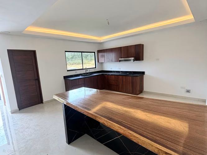 Moderna Residencia de Dos Niveles en Parque del Encino- Guanacaste - Imagen 2