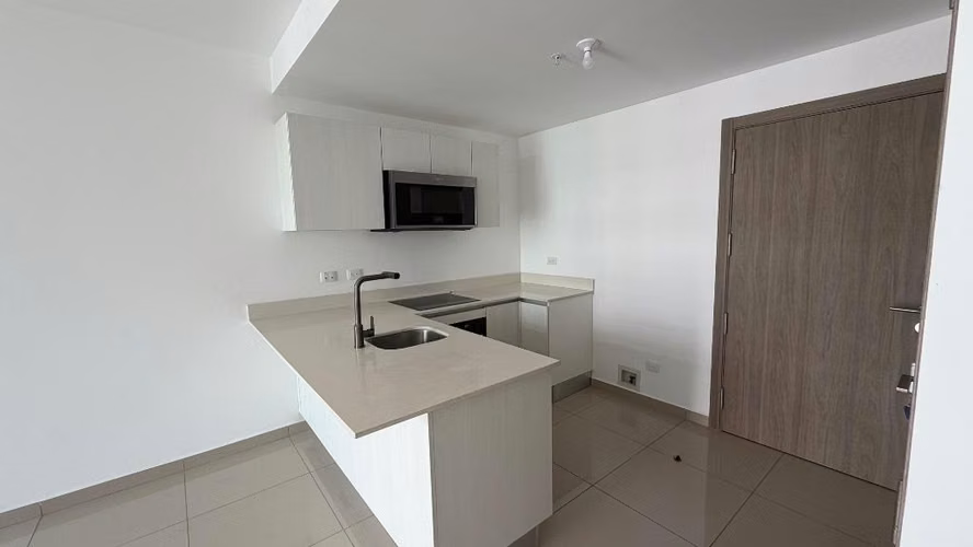 Viva con comodidad y excelente ubicación en Bambú Rivera , Calles Blanco - Imagen 2