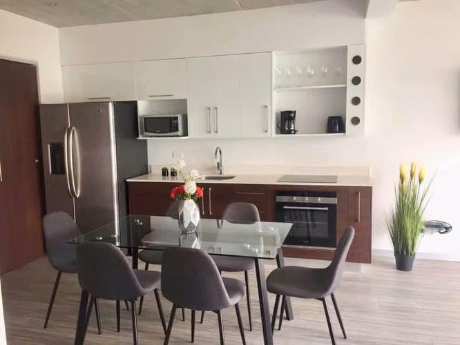 ALQUILER DE APARTAMENTO AMUEBLADO EN BARRIO DENT DE 1 HABITACIÓN CON PARQUEO