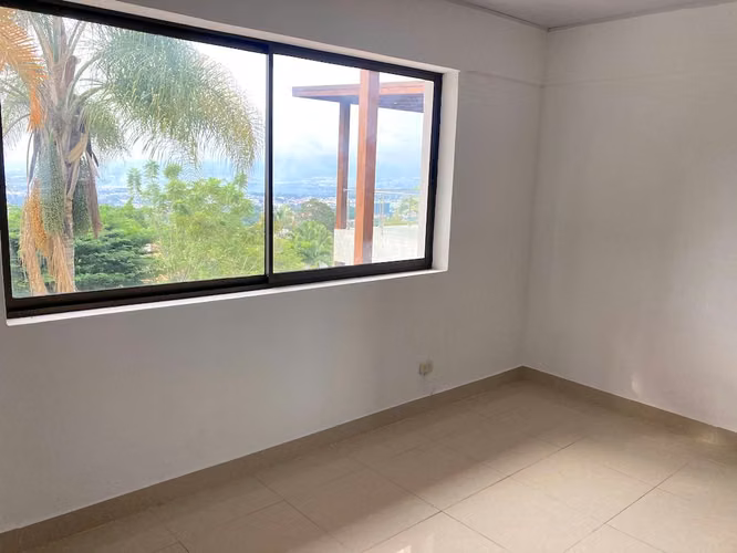 Casa de Lujo en Alquiler con Espectaculares Vistas en Bello Horizonte de Escazú - Imagen 8