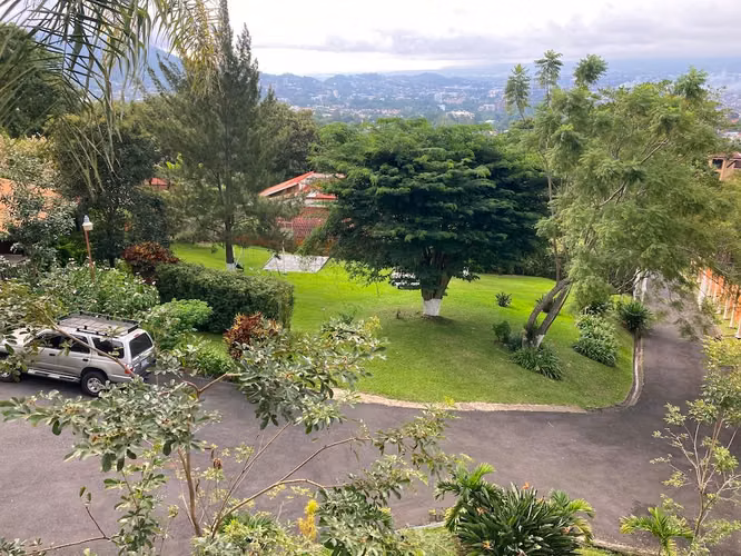Casa de Lujo en Alquiler con Espectaculares Vistas en Bello Horizonte de Escazú - Imagen 15