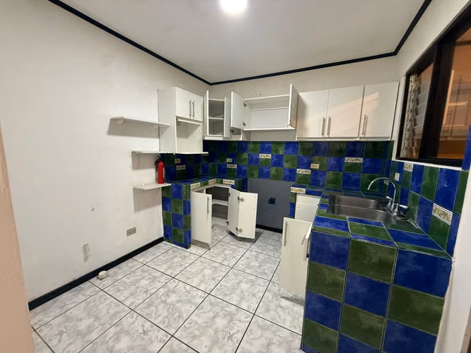 Venta Propiedad de Inversión con 3 Apartamentos Independientes en Moravia 23839 - Imagen 15
