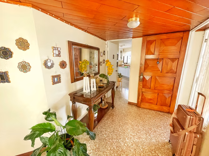 CASA DE UNA PLANTA EN ROHRMOSER CON USO DE SUELO MIXTO! P604 - Imagen 3