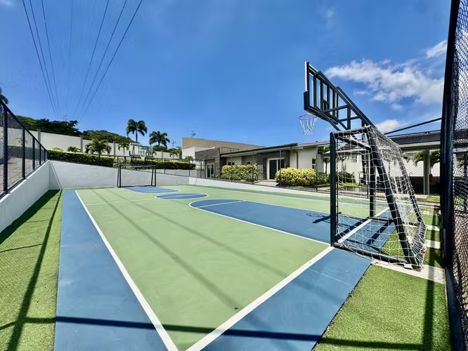 Condominio Rio Palma, gran patio, terraza, 4 parqueos y mezzanine - Imagen 10
