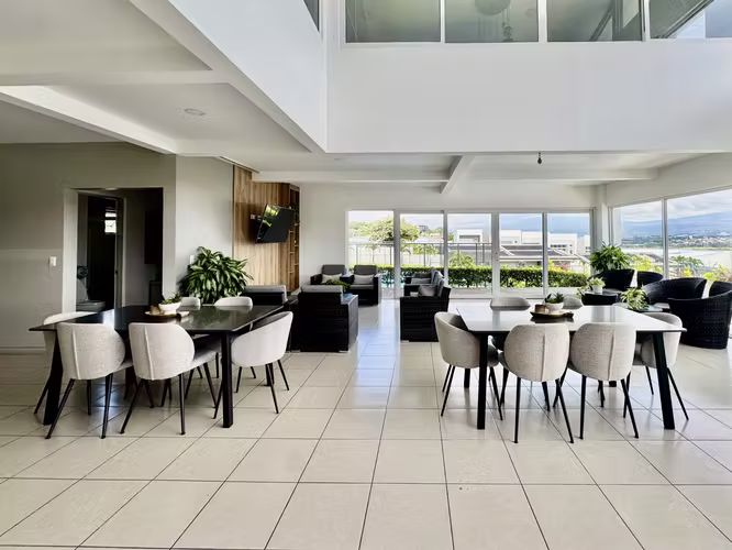 Condominio Rio Palma, gran patio, terraza, 4 parqueos y mezzanine - Imagen 15