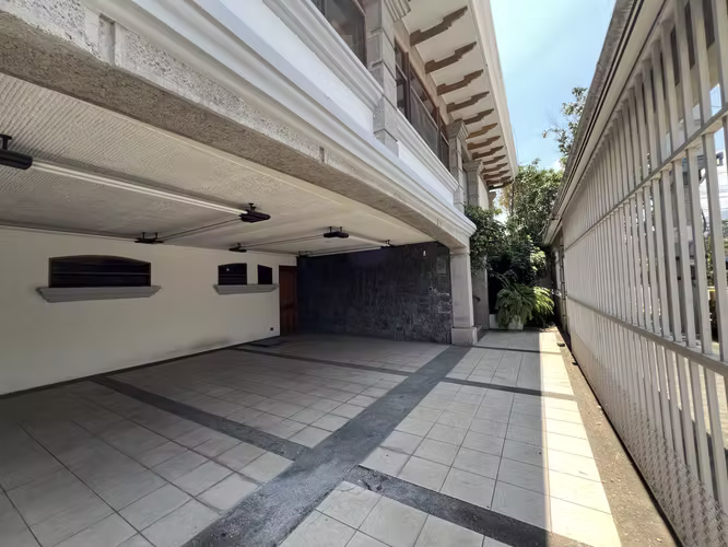 Venta de Casa independiente en Trejos Montealegre, Escazú - Imagen 2