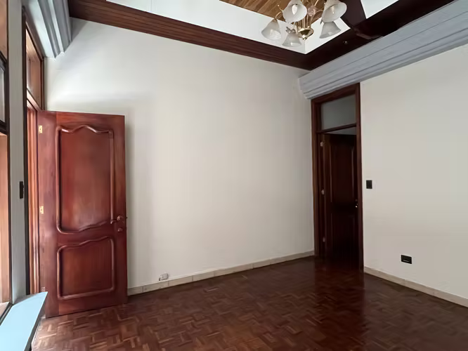 Venta de Casa independiente en Trejos Montealegre, Escazú - Imagen 18