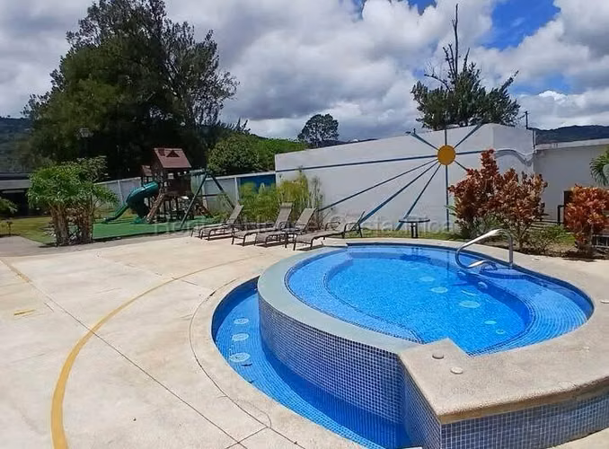 Venta de Casa en el Guarco el Tejar