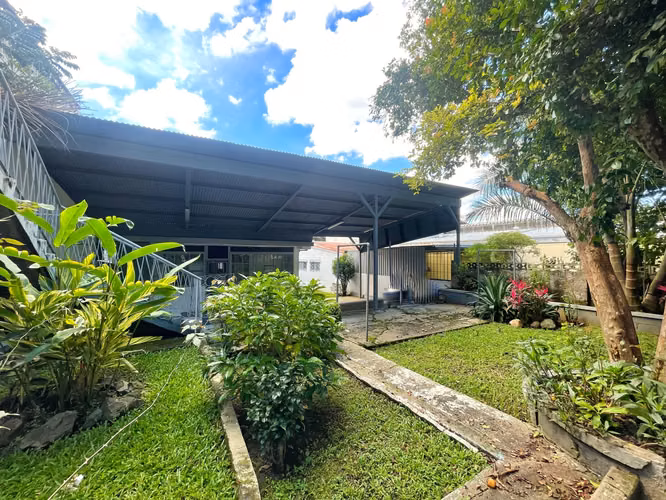 Se vende solo terreno, uso mixto en Barrio La Pitahaya! P426 - Imagen 8