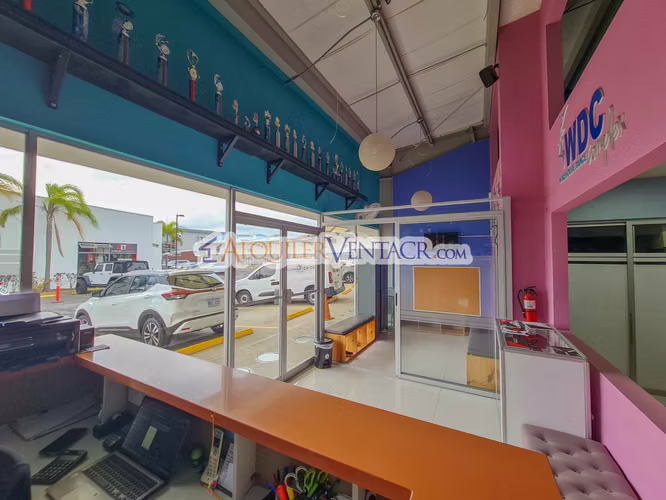 LOCAL PARA OFICINA DE 281 M2 EN GUACHIPELIN ESCAZU - Imagen 3