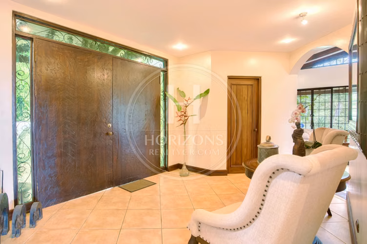 Casa de Lujo en Venta en Mata de Plátano Goicoechea con 9,258 m² de NOJ1274JP - Imagen 7