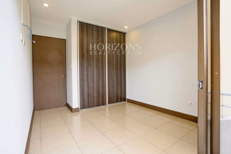 Se vende Casa con patio Condominio Valle Alto 3 Habitaciones Vista a NJA1302 - Imagen 10