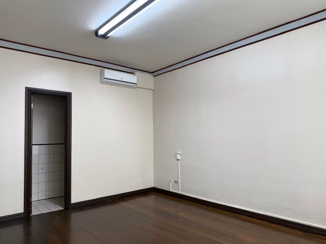 Alquiler de Edificio de Oficinas en Escalante