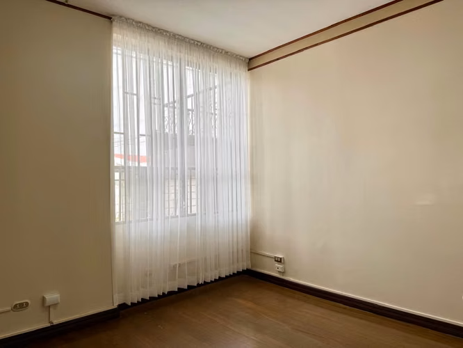 Alquiler de Edificio de Oficinas en Escalante