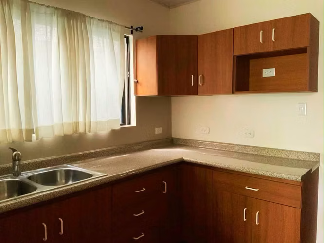 VENDO PROPIEDAD DE UNA PLANTA CON APARTAMENTOS EN EL CORAZÓN DE BARRIO ESCALANTE - Imagen 10