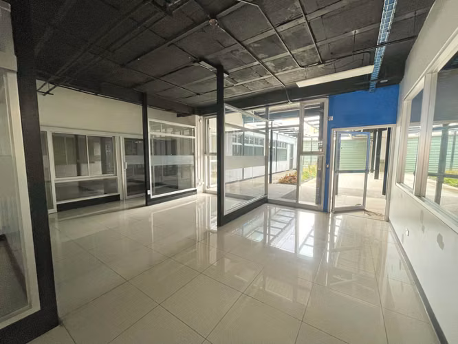 EDIFICIO COMERCIAL EN ALQUILER EN BARRIO ESCALANTE  – IDEAL PARA CLÍNICAS, UNIVERSIDADES, INSTITUCIONES Y CORPORATIVOS P619 - Imagen 9