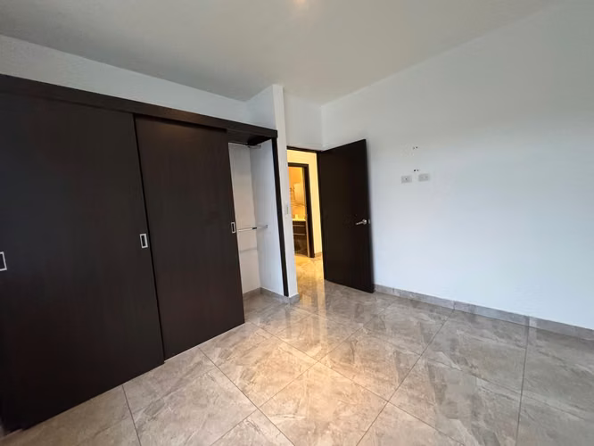 Santa Ana | Se Alquila Acogedora Casa en Condominio - Imagen 11