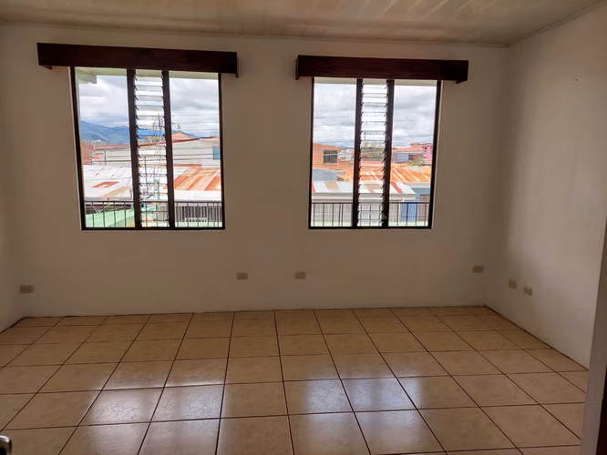 Alquiler Apartamento Segunda Planta, Dulce Nombre de Cartago.